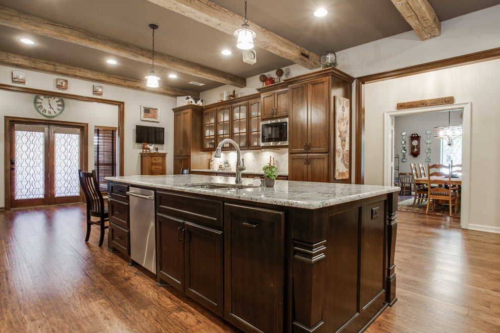 Reclaimed Kitchen Rustic Kitchen Dallas by SWANSON RENOVATIONS