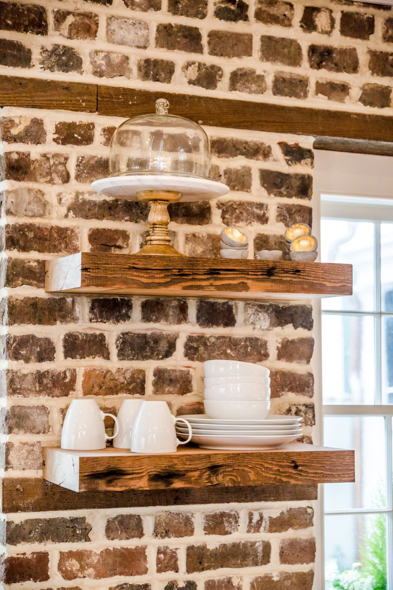 おしゃれなパントリー レンガのキッチンパネル の画像 21年10月 Houzz ハウズ