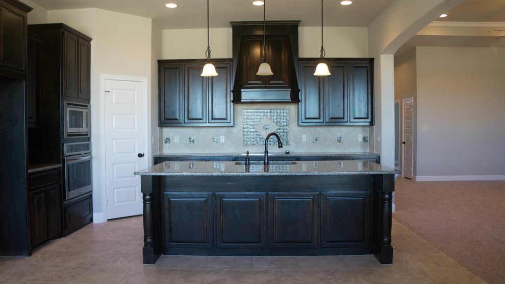 Red Eagle Ranch Custom Home 20161 Kitchen Dallas by McBee Homes