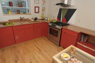 https://st.hzcdn.com/simgs/pictures/kitchens/red-glossy-dons-custom-cabinets-img~307146ae04ce9ac0_3-2466-1-869b08b.jpg