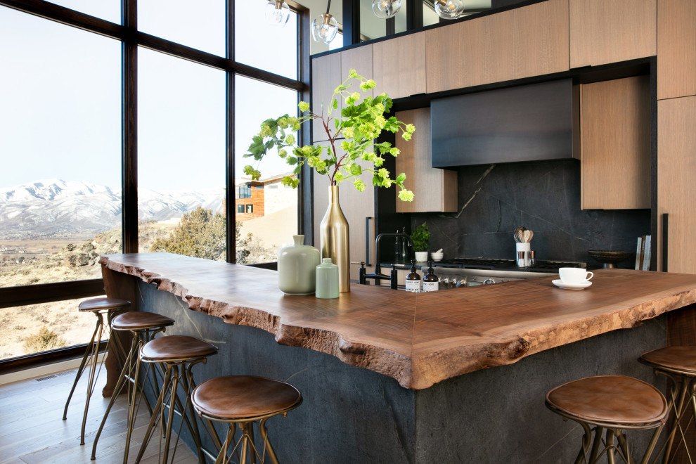 Inspiration for a rustic kitchen in Salt Lake City.