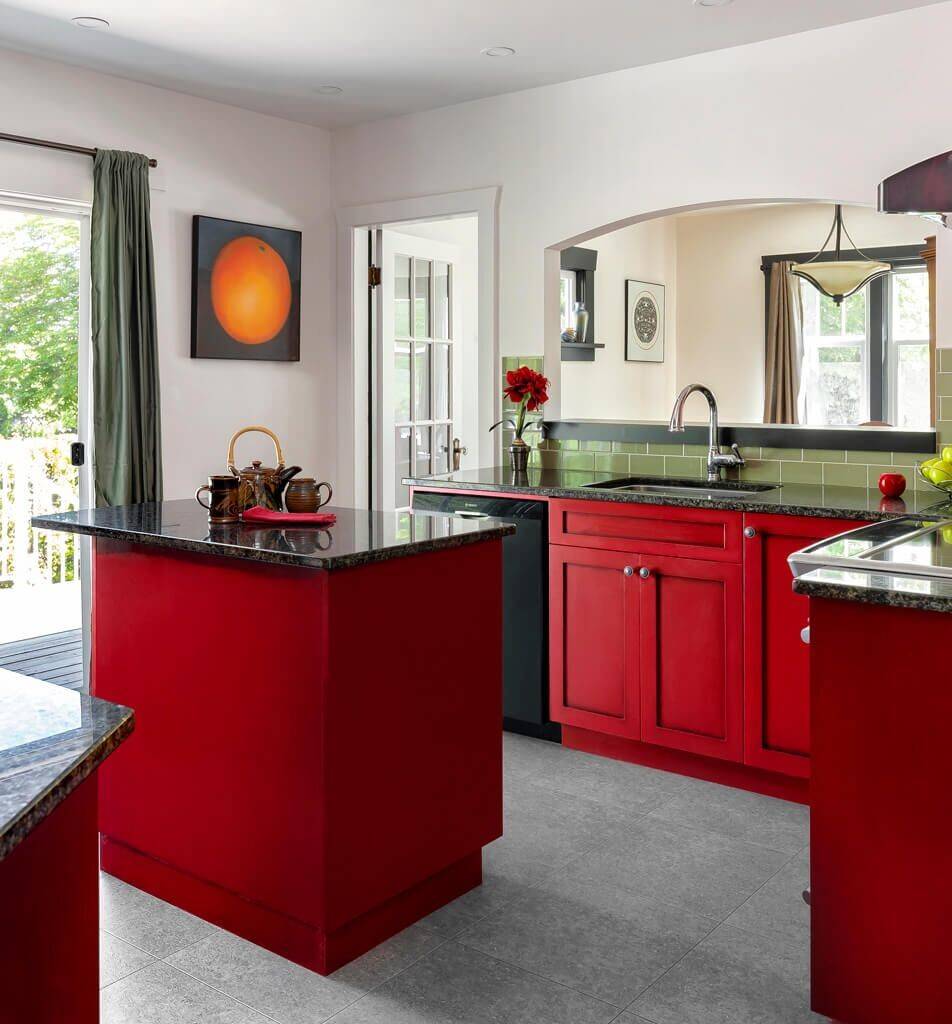 Black and red kitchen, Red kitchen decor, Red kitchen