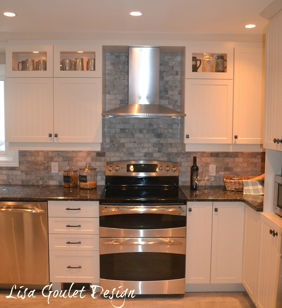 Example of a mid-sized trendy u-shaped porcelain tile and gray floor kitchen design in Ottawa with an undermount sink, shaker cabinets, white cabinets, granite countertops, gray backsplash, marble backsplash, stainless steel appliances, no island and blue countertops