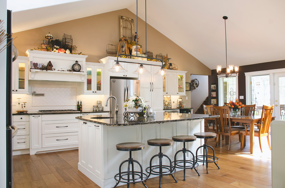 Inspiration for a farmhouse kitchen remodel in Vancouver