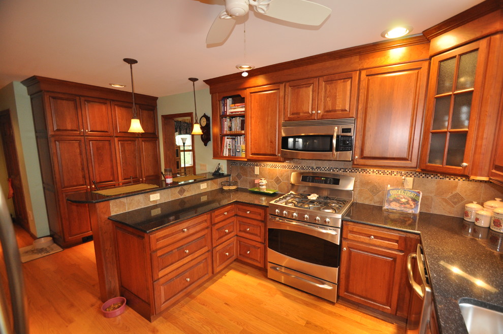 Remodel - Traditional - Kitchen - Boston - by D and H Construction | Houzz