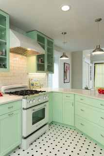 https://st.hzcdn.com/simgs/pictures/kitchens/retro-kitchen-remodel-in-humboldt-park-chicago-chi-renovation-and-design-img~42611dcd06fdc523_3-7135-1-a2bdfc7.jpg