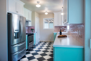 turquoise kitchen accessories! Love this and can mix it with light pink! I  so want all thid
