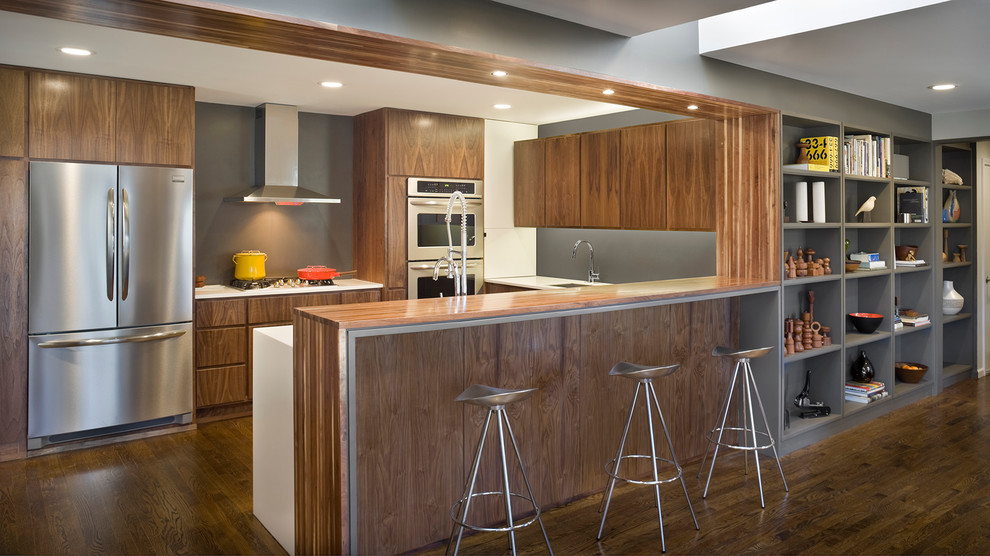 Photo of a medium sized contemporary u-shaped kitchen in Kansas City.