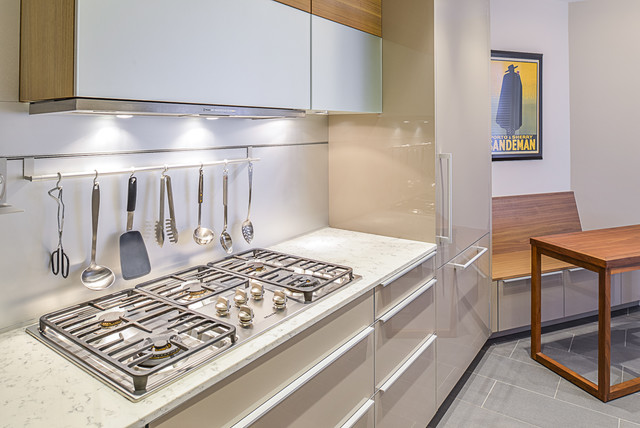 Riverside Drive - Modern - Kitchen - New York - by Poggenpohl NY