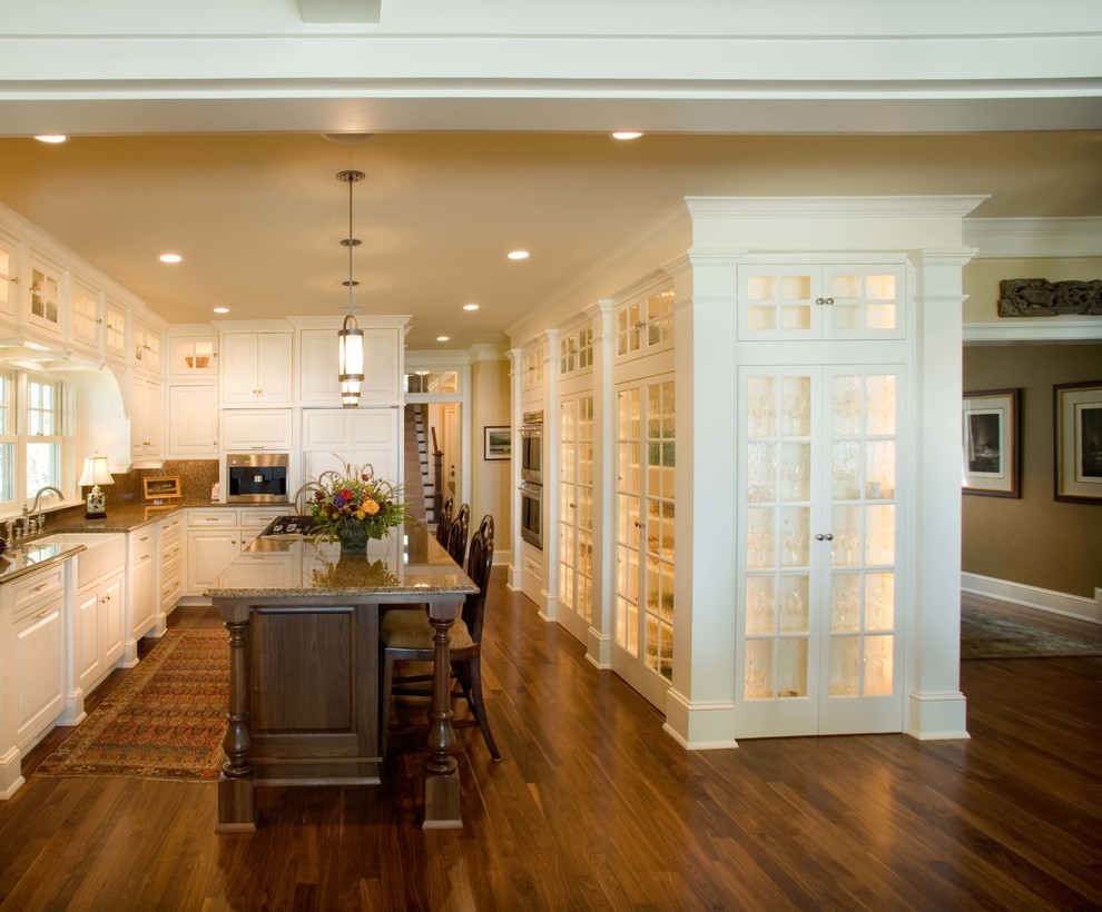 Example of a classic kitchen design in Minneapolis with a farmhouse sink
