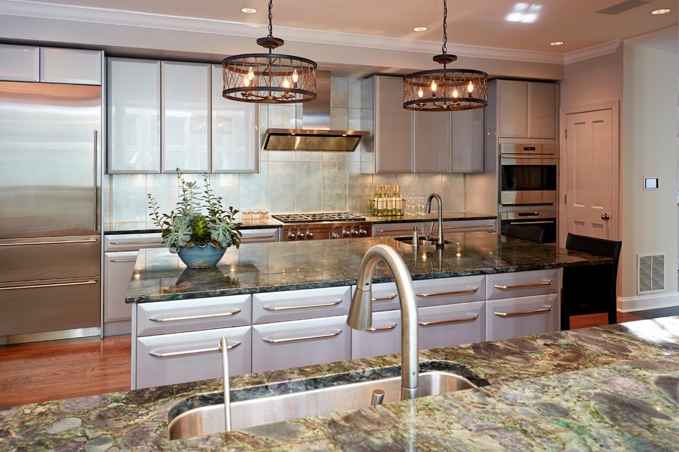 Photo of a contemporary kitchen in Richmond.