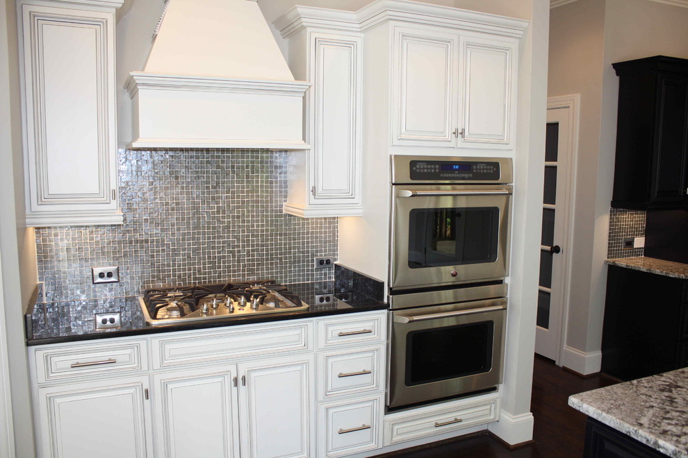 Ross Bridge 75 SemiCustom Build Transitional Kitchen