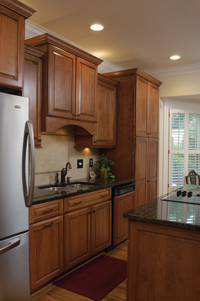 Roswell Vintage Kitchen Remodel Farmhouse Kitchen Atlanta by AK