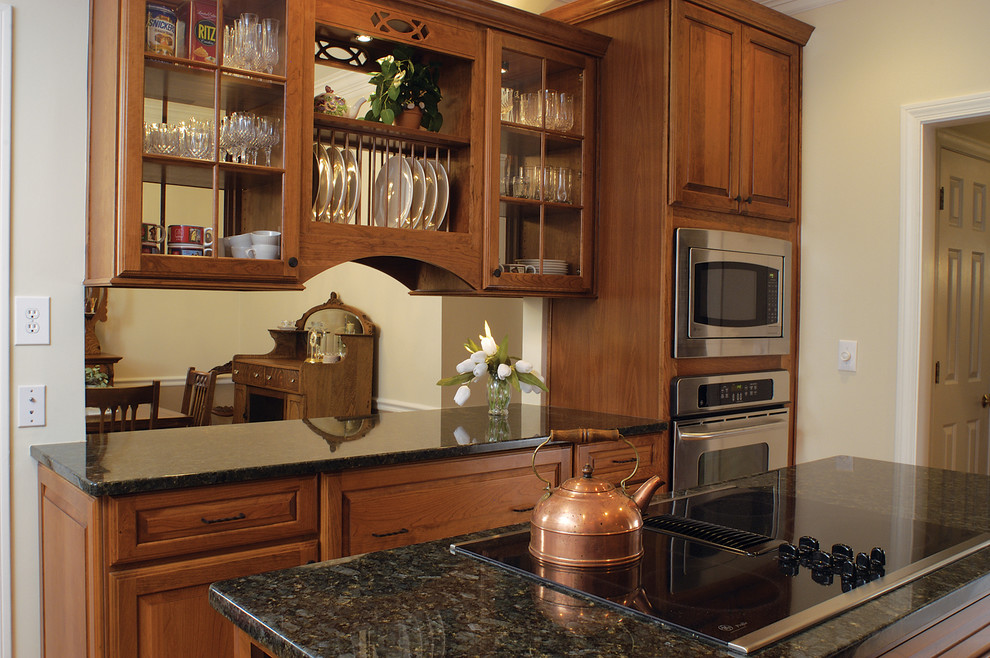 Roswell Vintage Kitchen Remodel Farmhouse Kitchen Atlanta by AK