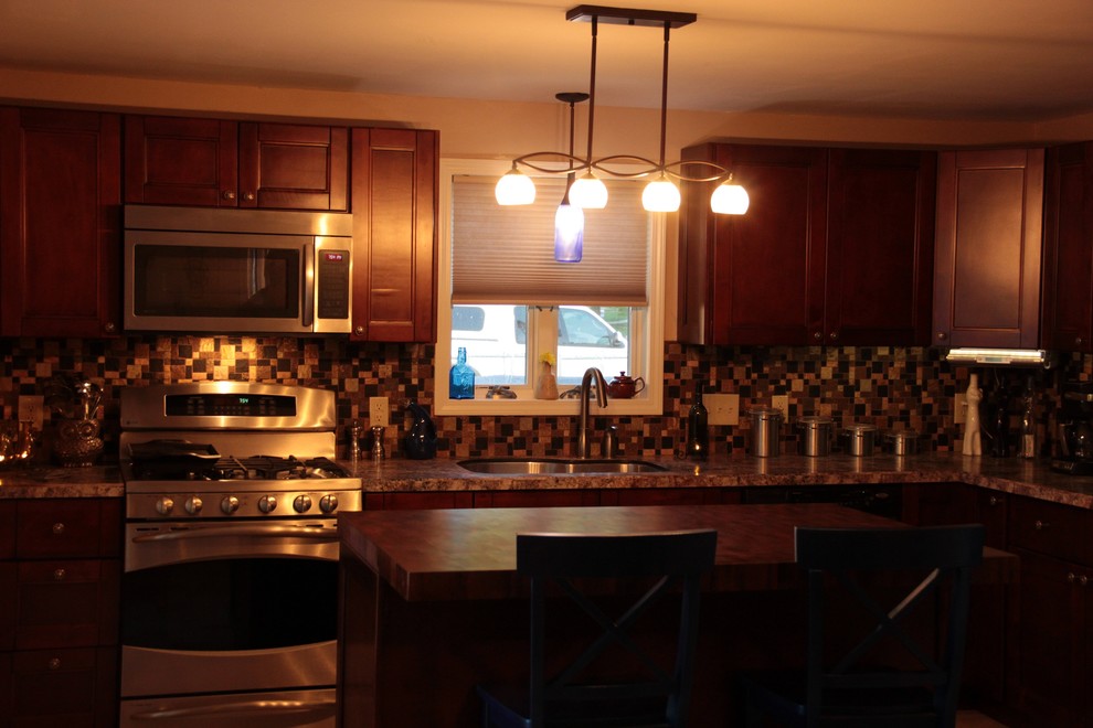 RTA Kitchen Bordeaux Shaker Makeover Traditional Kitchen