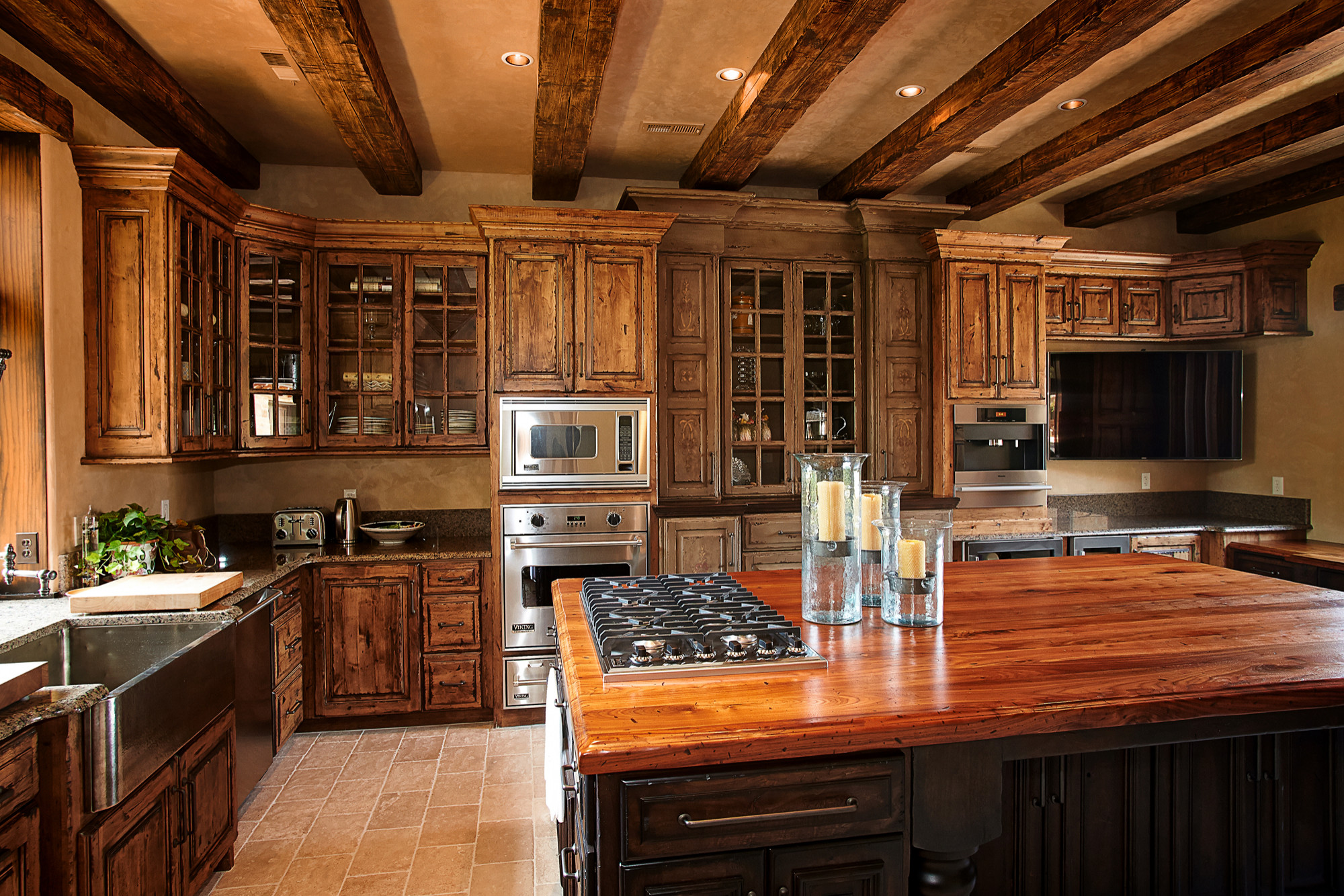 https://st.hzcdn.com/simgs/pictures/kitchens/rustic-beams-cabinets-custom-wood-products-custom-wood-products-handcrafted-cabinets-img~a6e1daef04aea75a_14-6720-1-8858eb7.jpg