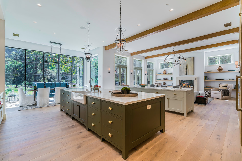 Transitional kitchen photo in Los Angeles