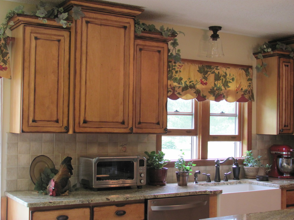 Rustic Farm House Kitchen Rustic Kitchen Bridgeport by Rose Hill Kitchen & Bath Houzz