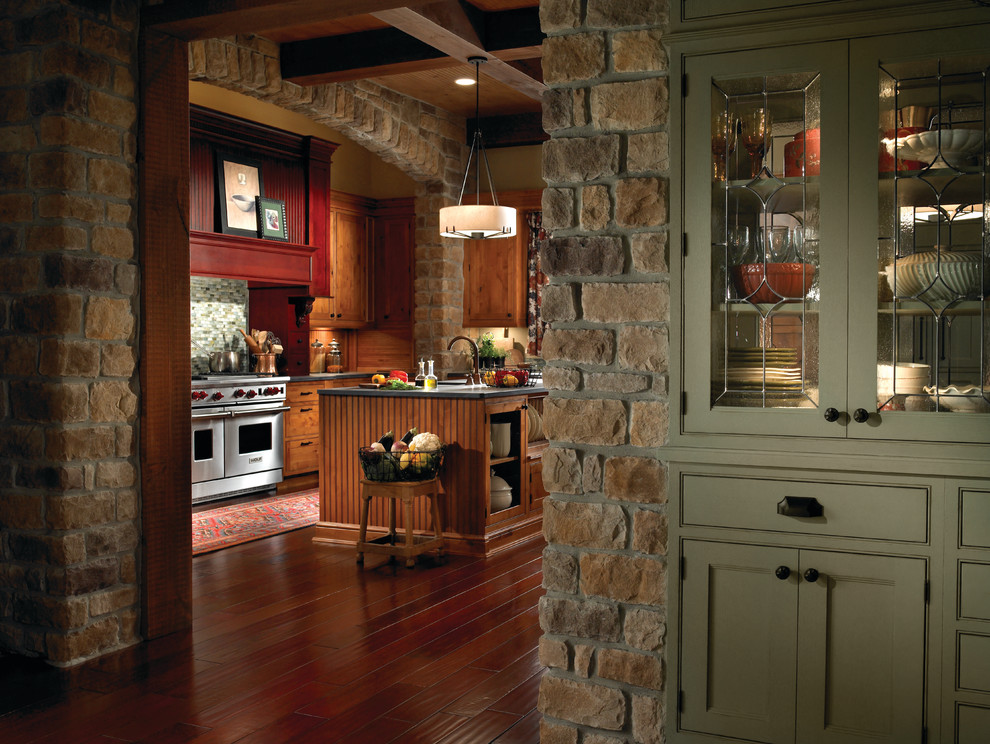 Inspiration for a country kitchen in Minneapolis.