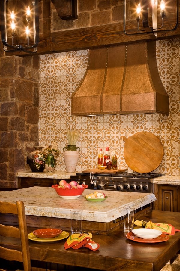 Inspiration for an eclectic kitchen remodel in Austin