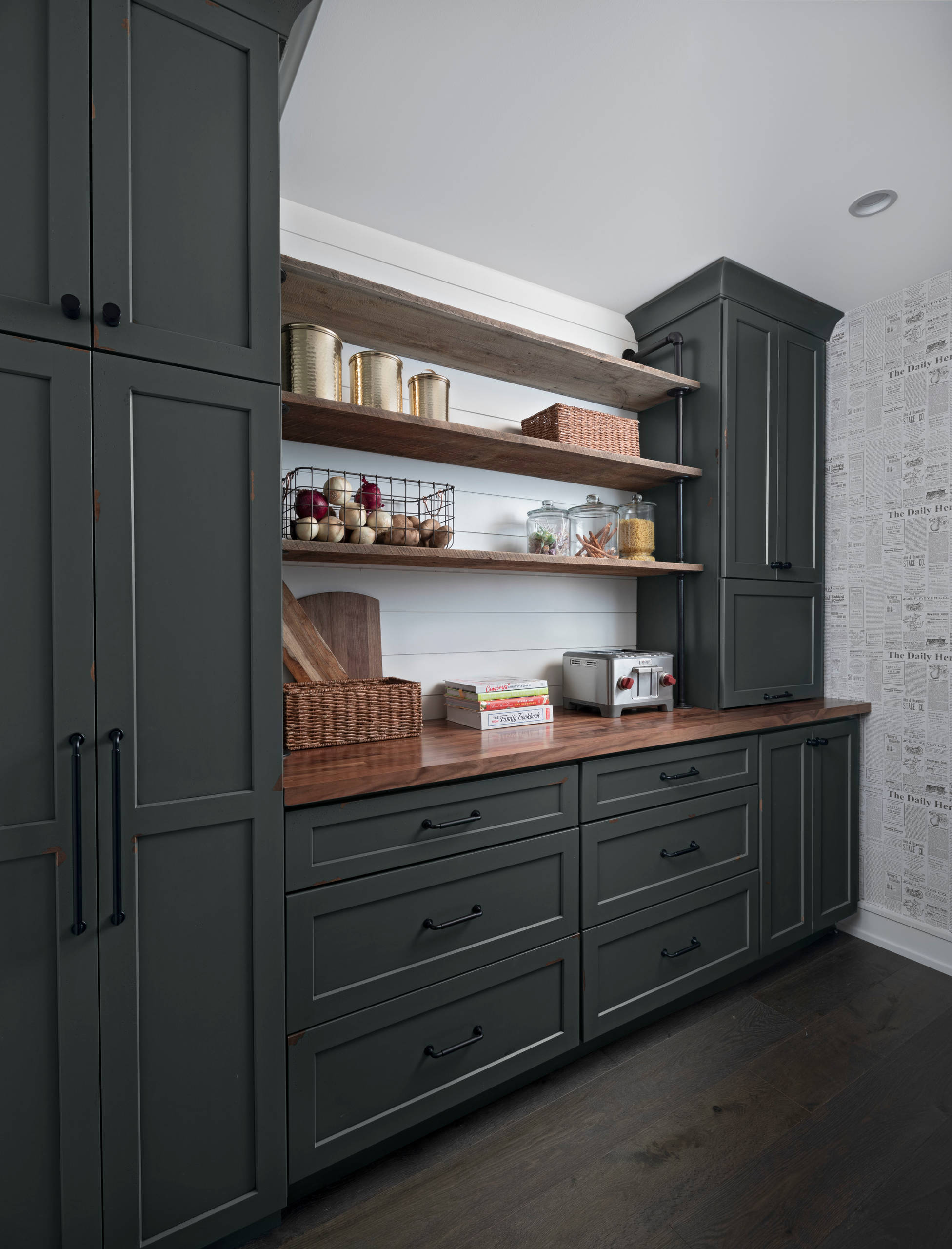 Kitchen Pantry With Shaker Cabinets, Built In Pantry Cabinets For Kitchen
