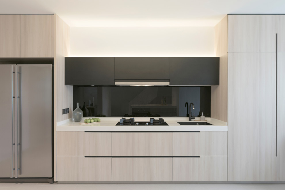 Inspiration for a modern kitchen remodel in Singapore