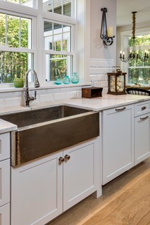 Saco Craftsman Style Craftsman Kitchen Portland Maine By   Saco Craftsman Style Maine Coast Homes Img~d8918eec07fd3189 3 1652 1 9d4daad 