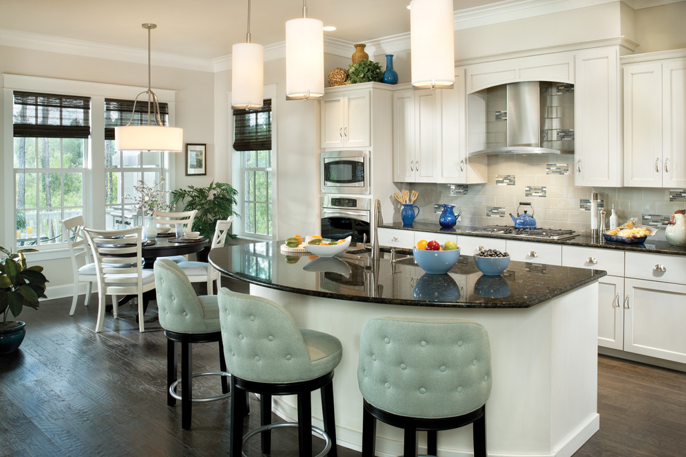 Inspiration for a tropical kitchen remodel in Tampa
