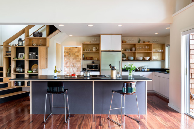 3 Kitchens That Embody Rustic Charm And Warmth By Mitchell Parker, Houzz -  Viking Range, LLC