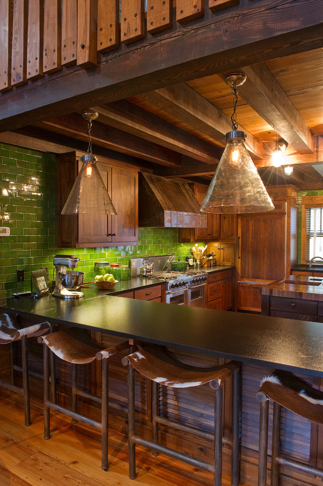 Inspiration for a country kitchen remodel in Birmingham