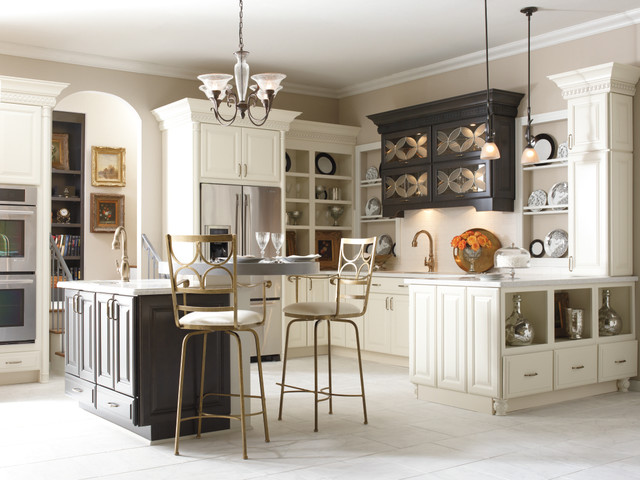 Schrock Cabinets: Parker Maple Coconut and Storm - Traditional - Kitchen -  Other - by MasterBrand Cabinets | Houzz
