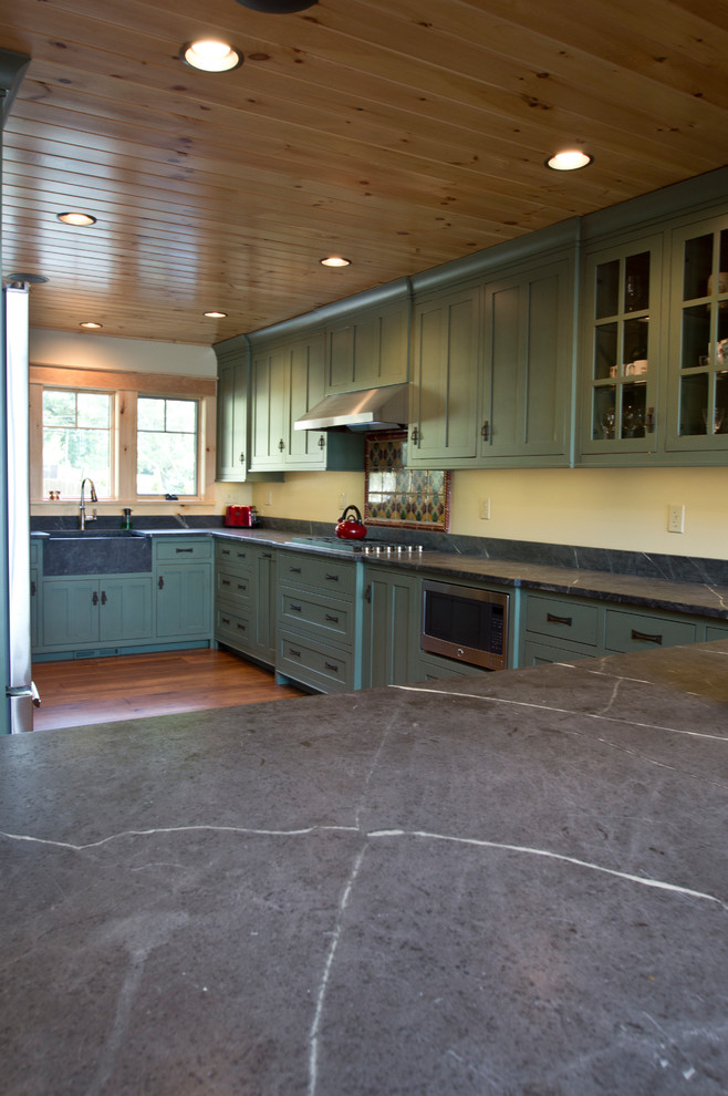 Schroon Lake Kitchen and Mudroom Craftsman Kitchen Boston by