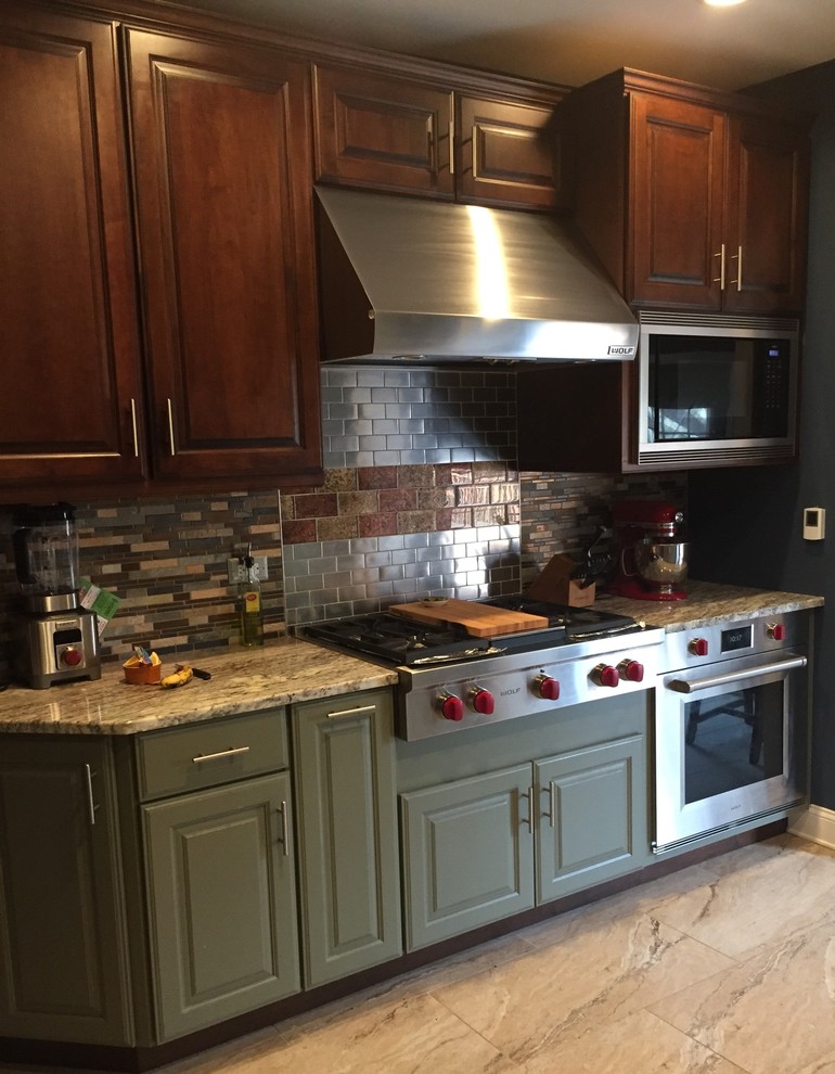 Schuler door in maple, Seagrass sheer and