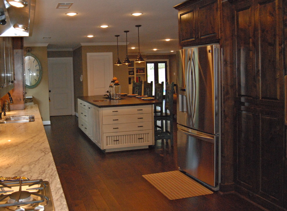 This is an example of a bohemian kitchen in Houston.