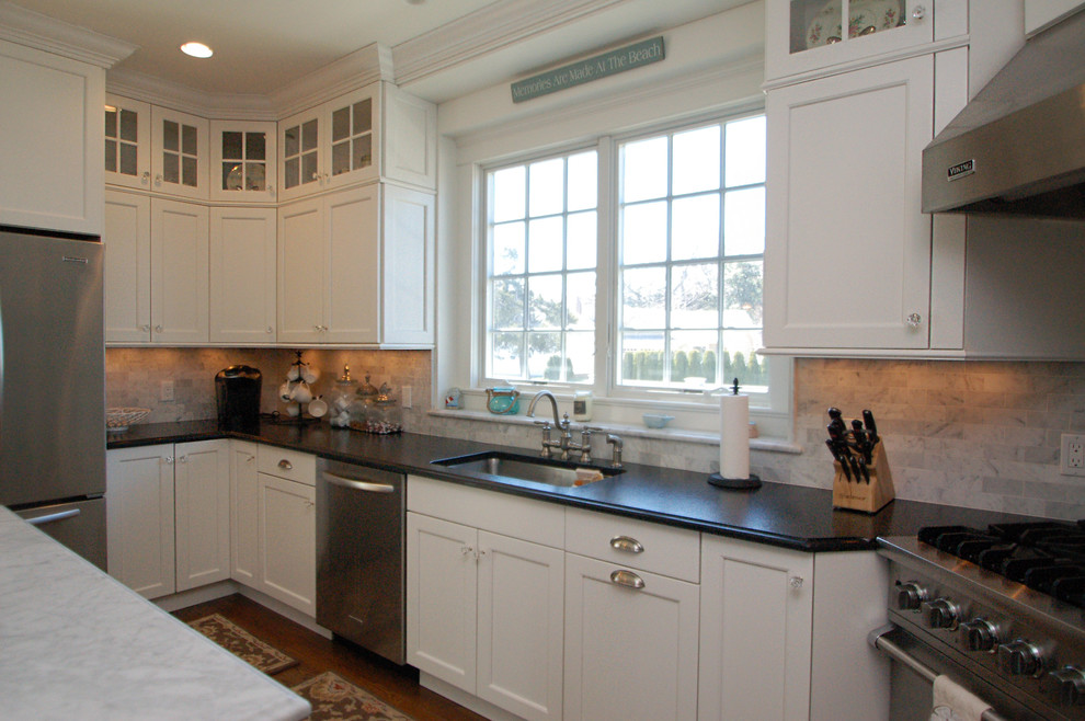 Sea Girt Kitchen 2 Traditional Kitchen New York by Penterman