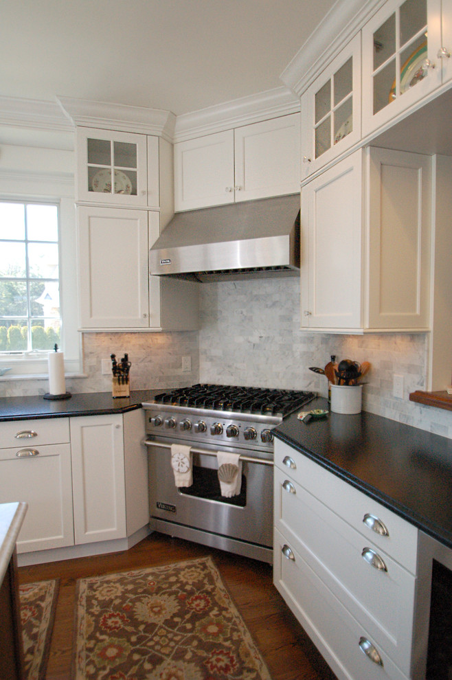 Sea Girt Kitchen 2 Traditional Kitchen New York by Penterman
