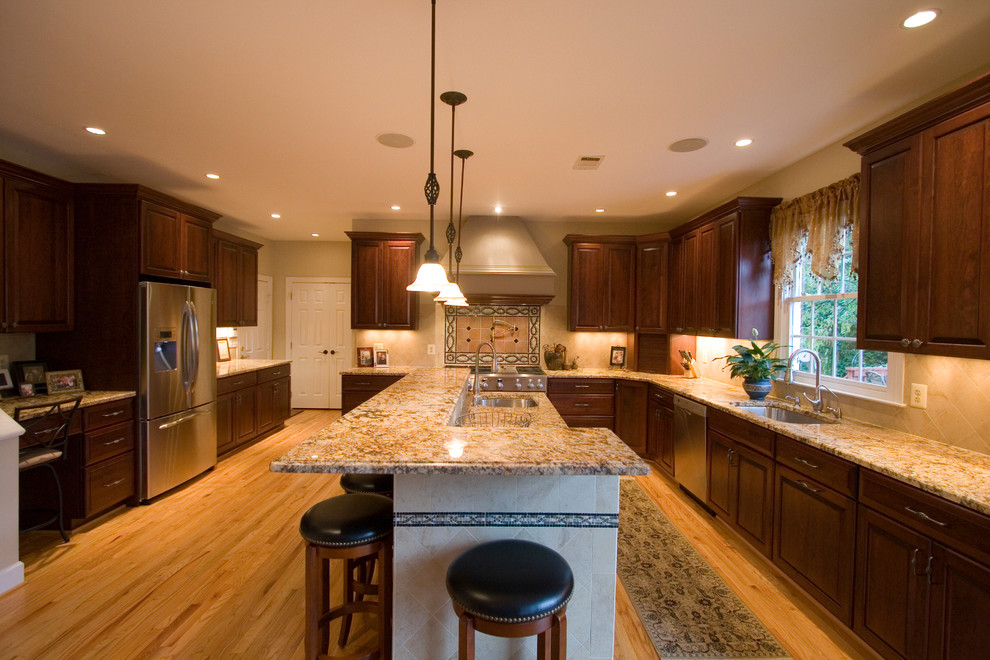 Seagraves Kitchen Traditional Kitchen DC Metro by Kitchen and