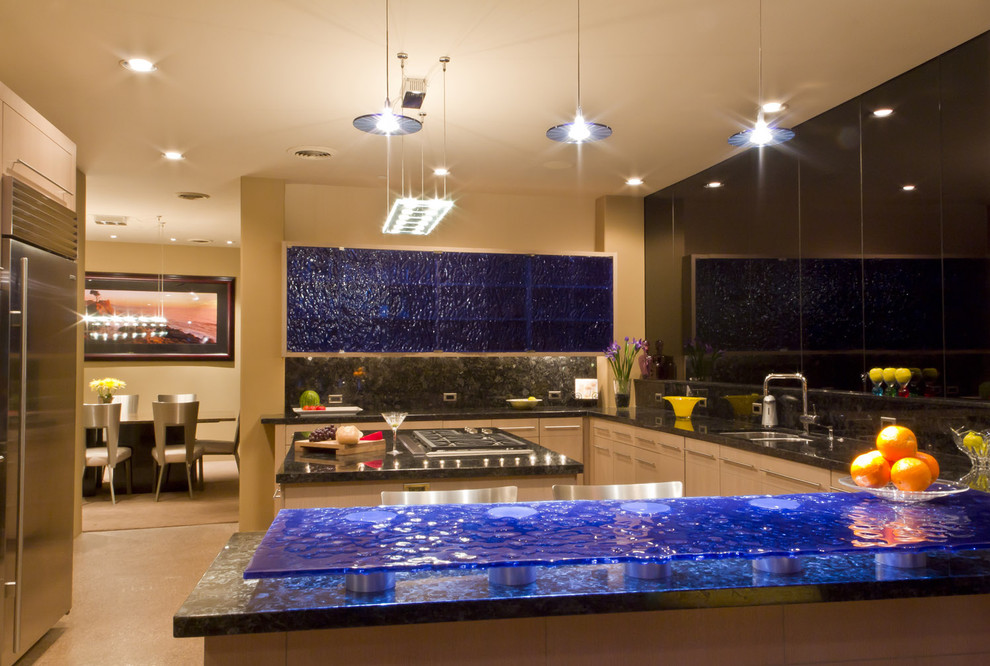 Example of a trendy kitchen design in Phoenix