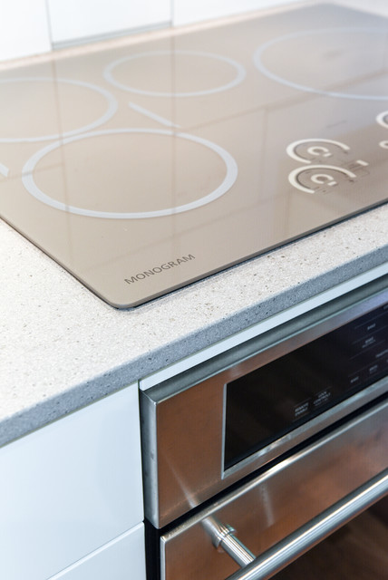 Separate Magnetic Induction Cooktop Under Counter Oven The Silver Disappears Eclectic Kitchen Portland By Rhonda Knoche Design Houzz Ie