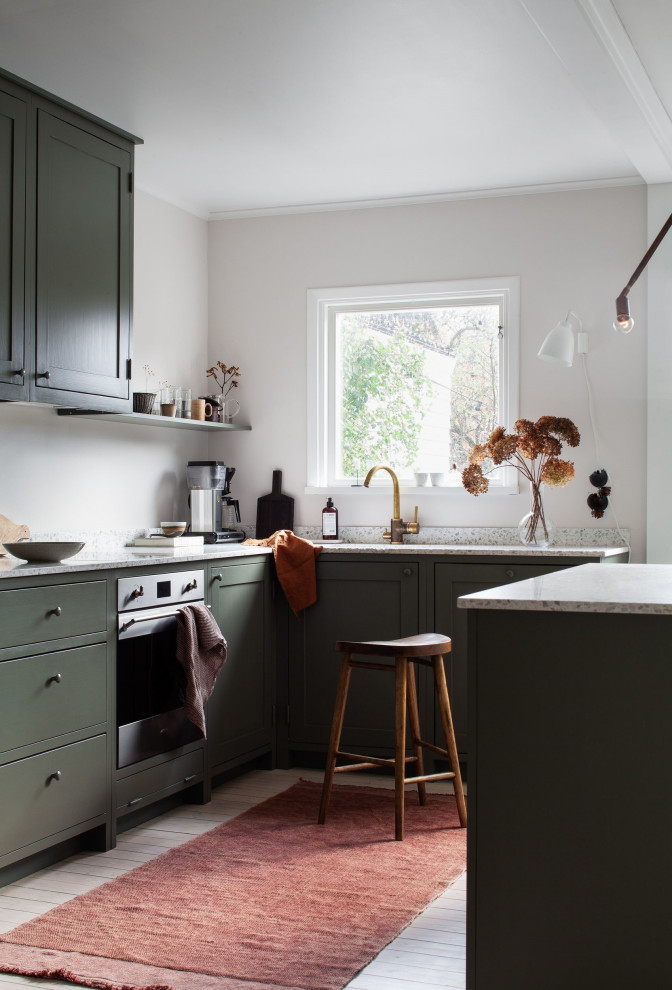 This is an example of a classic kitchen in Oxfordshire.
