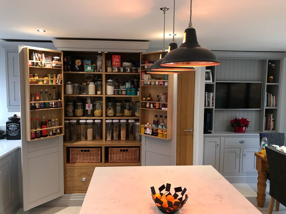 Design ideas for a small classic kitchen in Essex.