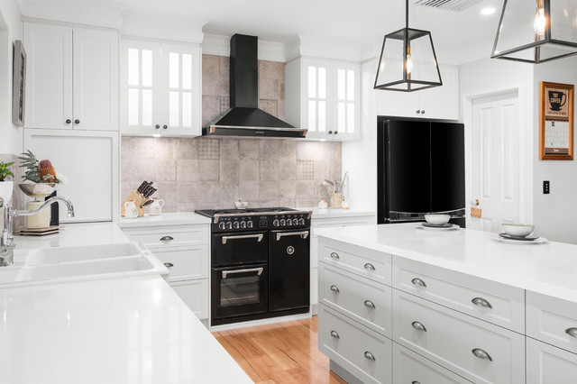 Shaker Style Kitchen - Traditional - Kitchen - Perth - by Azztek ...