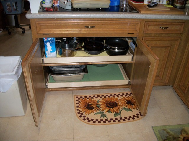 https://st.hzcdn.com/simgs/pictures/kitchens/shelfgenie-glide-out-shelves-shelfgenie-of-greater-houston-img~0411cdcc0140c517_4-2660-1-c3ecac1.jpg