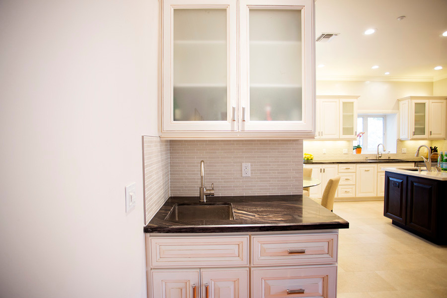 Sherman Oaks Contemporary Kitchen Los Angeles by Classic