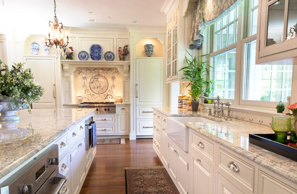 Inspiration for a victorian kitchen remodel in New York