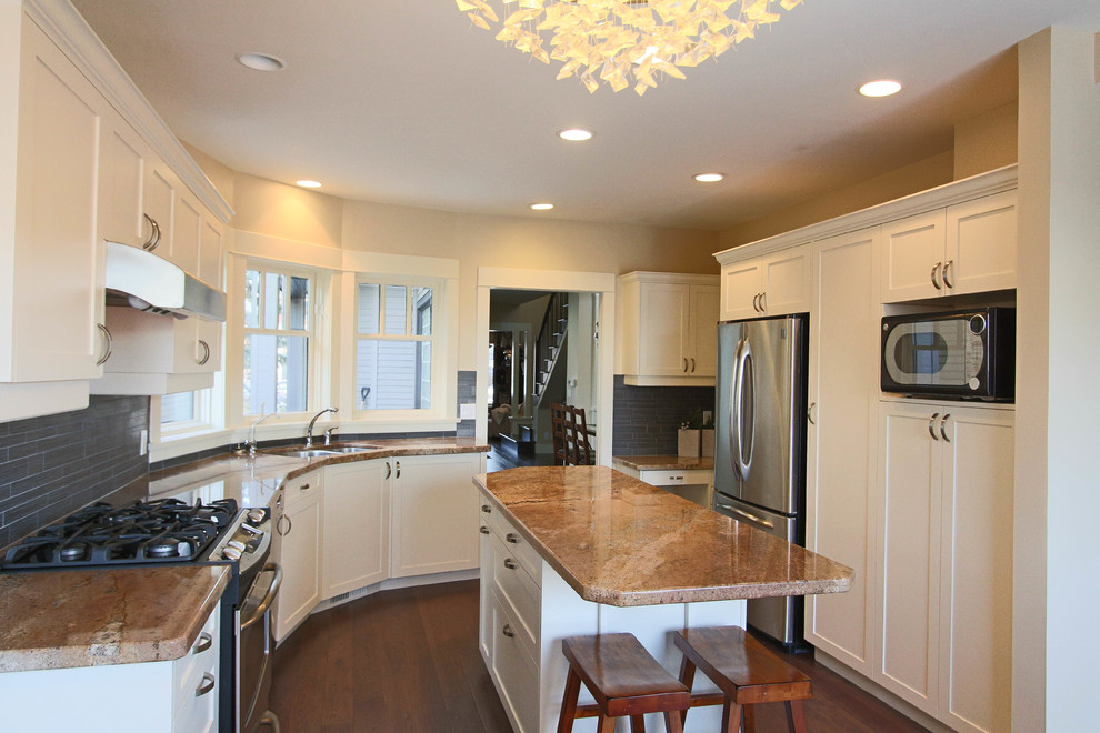 SHINY NEW Transitional Kitchen Calgary by Creative