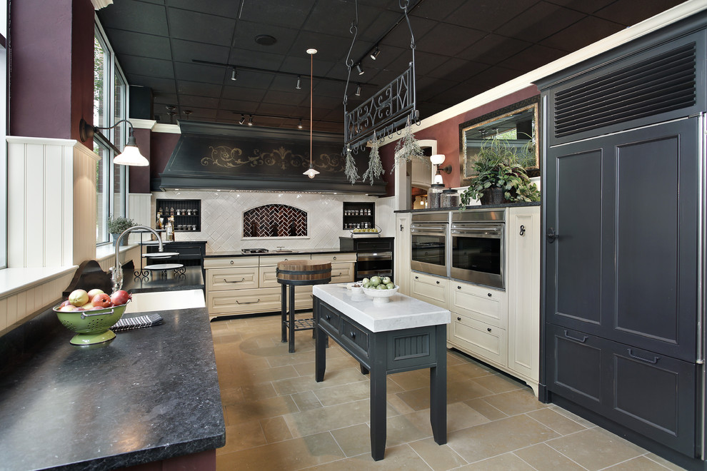 Showroom Traditional Kitchen Chicago Houzz
