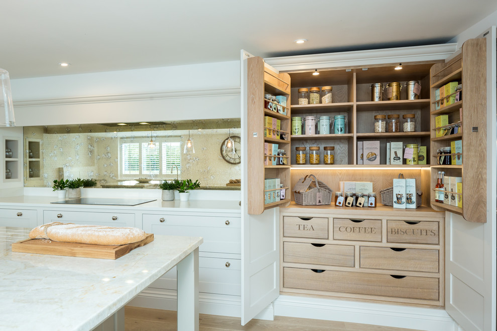 Design ideas for a traditional kitchen in Berkshire.