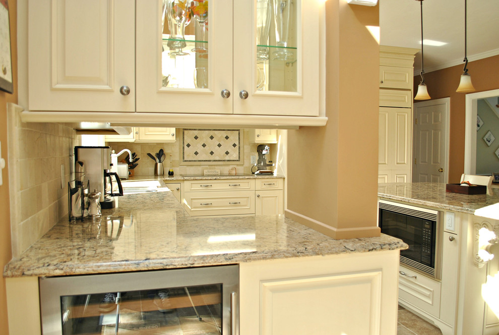 Shrewsbury, MA Open Concept Traditional Kitchen Boston by