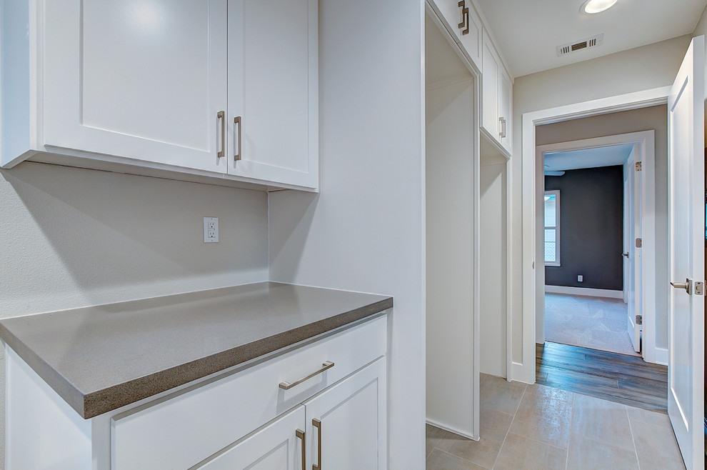 SIlestone Grey Expo Kitchen & Kensho Master Bath Transitional